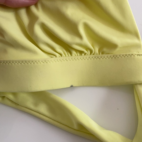 Victoria’s Secret Yellow Sun Kissed Halter Plunging Bikini Top - Picture 5 of 5
